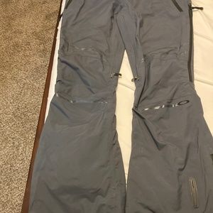 Women’s Oakley Gore Tex Ski/snowboard pants